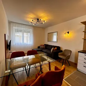  Apartment Vh9